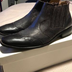 Men’s brown leather shoe boot